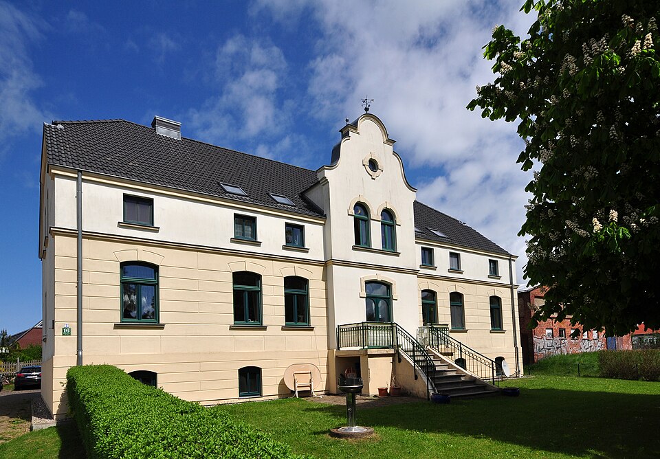 Baudenkmal, Hauptstraße in Admannshagen-Bargeshagen – Fenster-Gurus vermittelt Fachbetriebe in Admannshagen-Bargeshagen