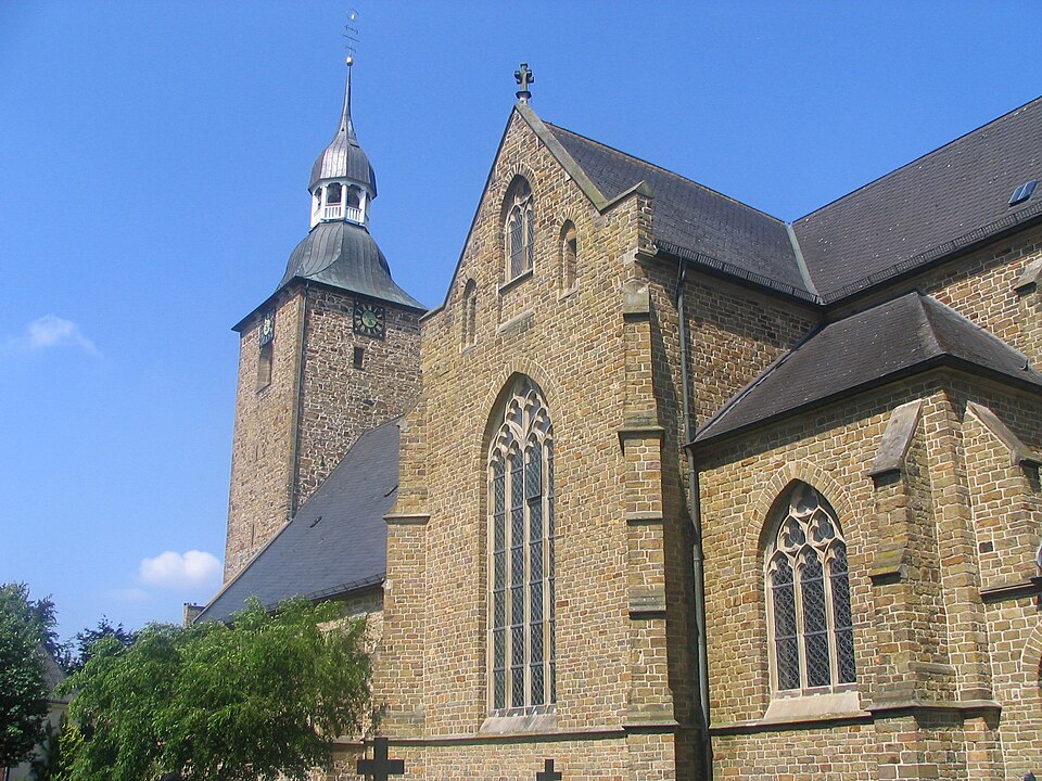 Johanneskirche in Alfhausen – Fenster-Gurus vermittelt Fachbetriebe in Alfhausen