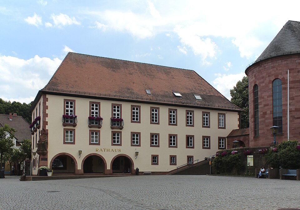 Fenster-Fachbetriebe in Annweiler am Trifels: Rathaus