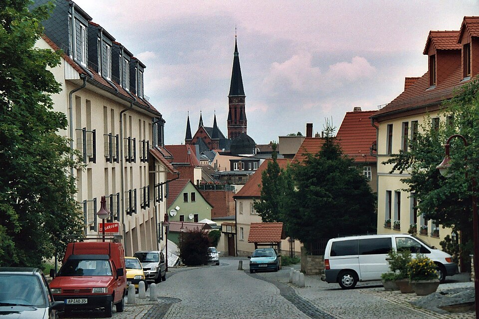 Fenster-Fachbetriebe in Apolda: Jenaer Straße – Foto: Dguendel Fenster-Fachbetriebe in Apolda: Jenaer Straße
