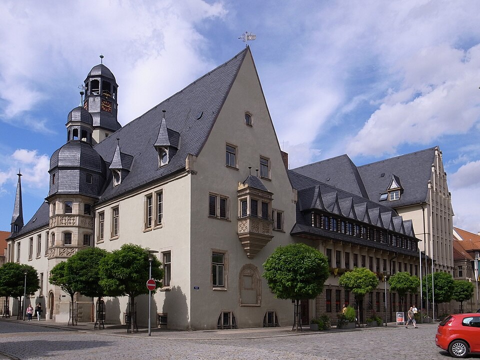 Fenster-Fachbetriebe in Aschersleben: Rathaus