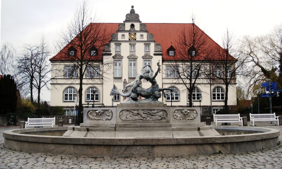 Fenster-Fachbetriebe in Bad Schwartau: Bad- Brunnen