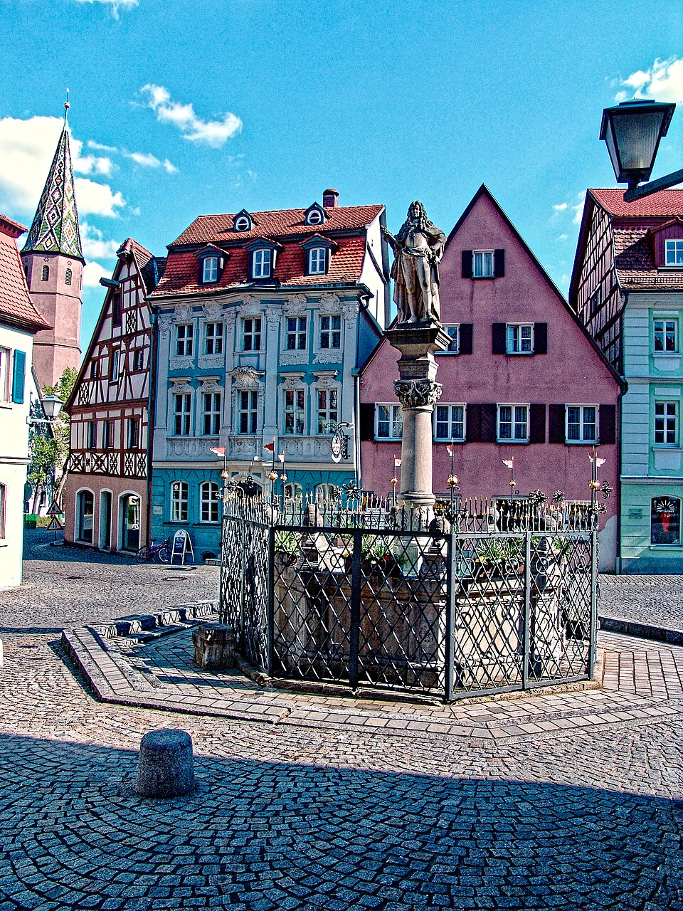 Fenster-Fachbetriebe in Bad Windsheim: Stadtansicht – Foto: Tilman2007 Fenster-Fachbetriebe in Bad Windsheim: Stadtansicht