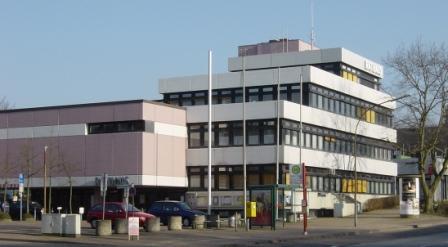 Fenster-Fachbetriebe in Barsbüttel: Rathaus – Foto: Larsbehrmann Fenster-Fachbetriebe in Barsbüttel: Rathaus