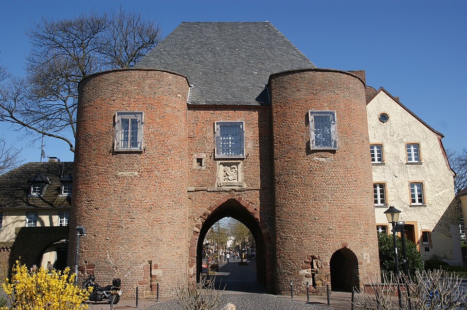 Fenster-Fachbetriebe in Bergheim: Aachener Tor