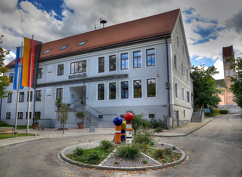 Fenster-Fachbetriebe in Bergkirchen: Rathaus