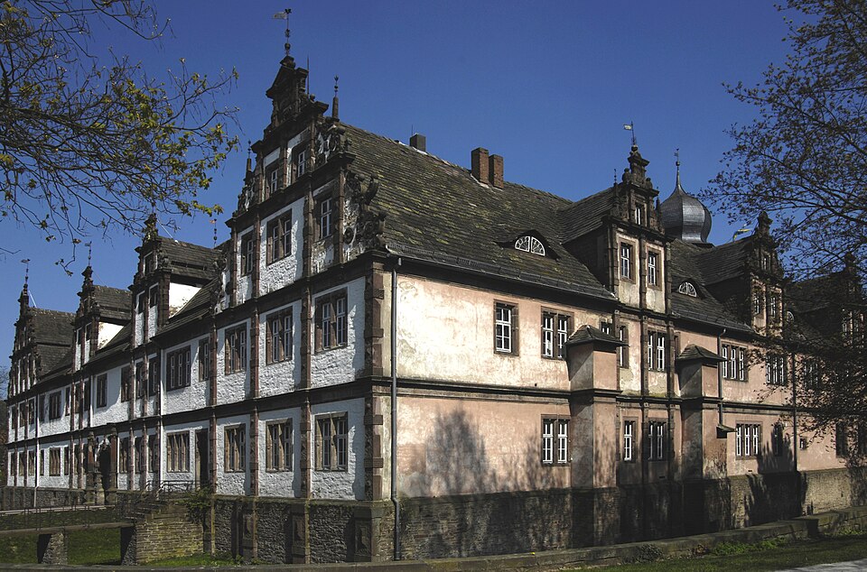 Schloss in Bevern – Fenster-Gurus vermittelt Fachbetriebe in Bevern