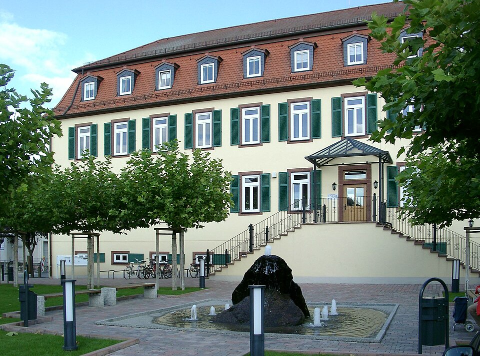 Fenster-Fachbetriebe in Bickenbach: Rathaus