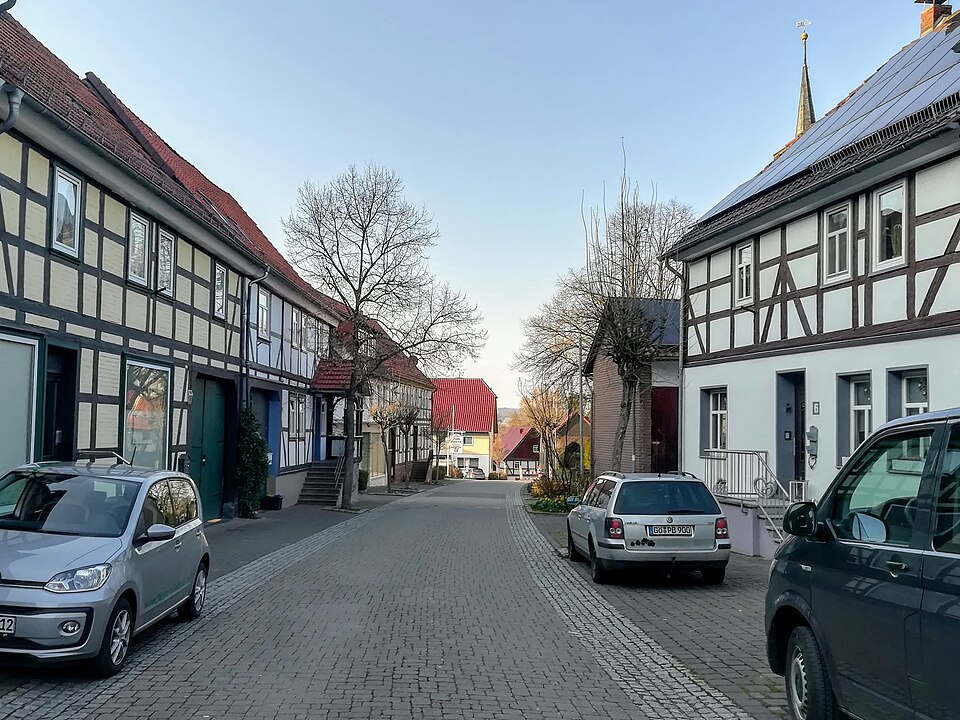 Fenster-Gurus in Bilshausen – Ansicht von Bilshausen (Foto: Nemracc) Fenster-Gurus in Bilshausen – Ansicht von Bilshausen
