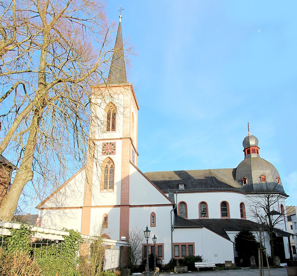 Fenster-Fachbetriebe in Bitburg: Katholische Pfarrkirche