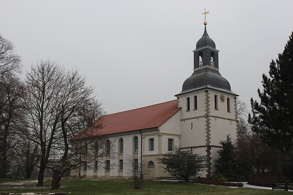Kirche in Blender – Fenster-Gurus vermittelt Fachbetriebe in Blender