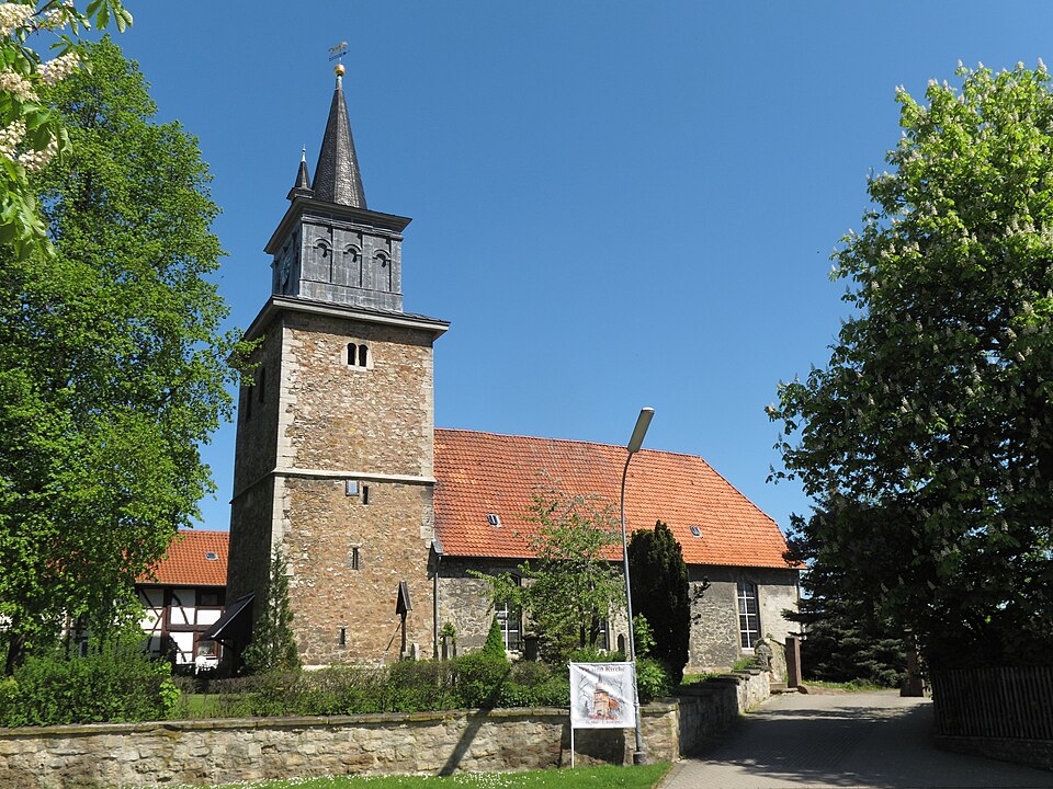 Fenster-Gurus in Börßum – Kirche (Foto: TeWeBs) Kirche in Börßum – Fenster-Gurus vermittelt Fachbetriebe in Börßum