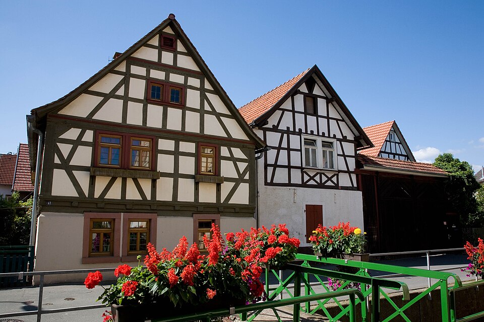 Fenster-Fachbetriebe in Brensbach: Fachwerkhaeuser in der Bachgasse