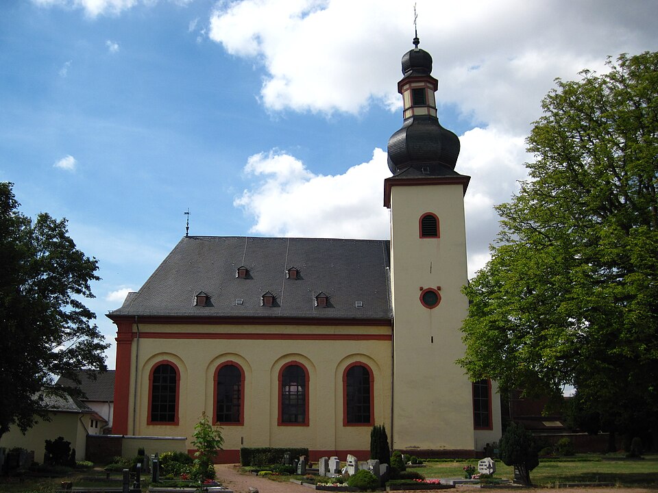 Kirchstraße Katholische Pfarrkirche in Bretzenheim – Fenster-Gurus vermittelt Fachbetriebe in Bretzenheim