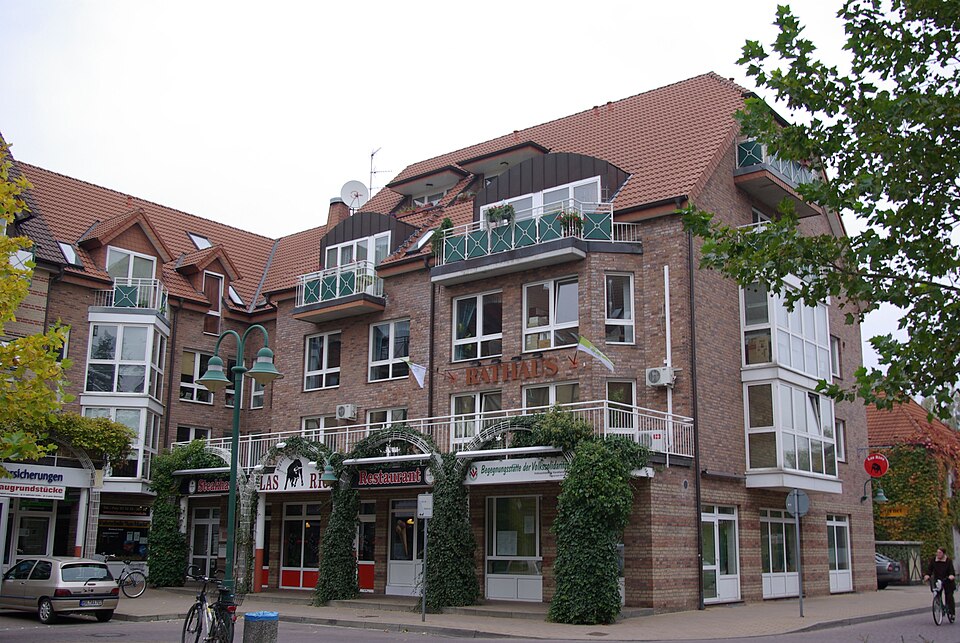 Fenster-Fachbetriebe in Brieselang: Rathaus