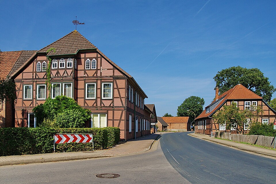 Ortsbild in Bröckel – Fenster-Gurus vermittelt Fachbetriebe in Bröckel