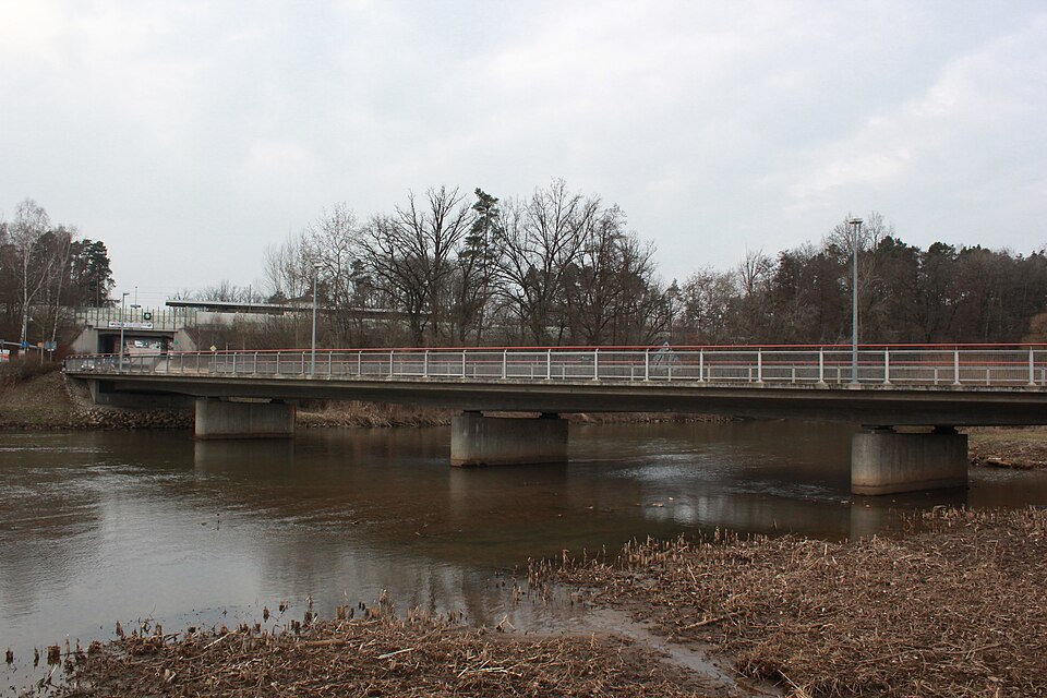 Fenster-Fachbetriebe in Büchenbach: Brücke