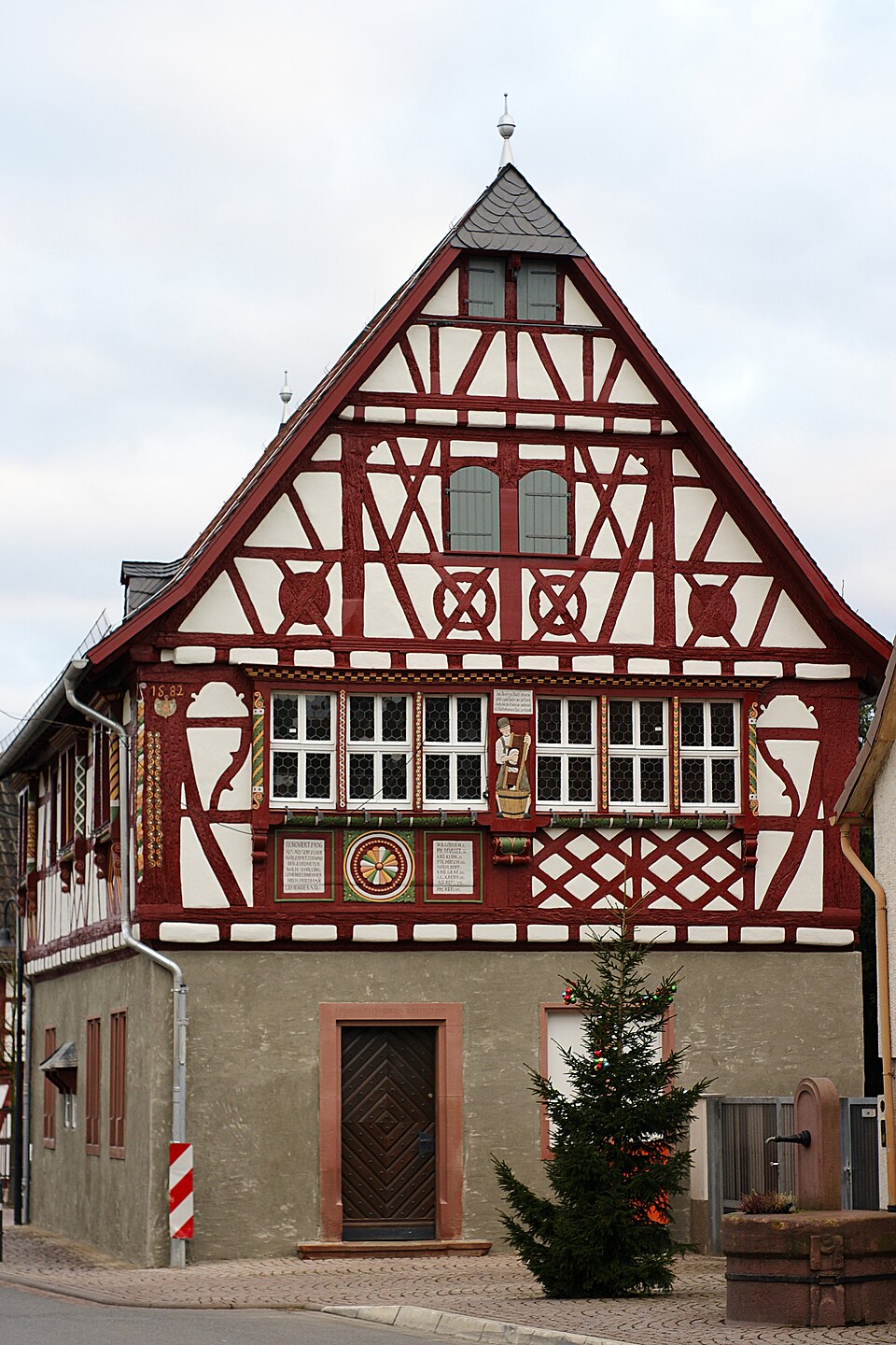 Fenster-Fachbetriebe in Büttelborn: Altes Rathaus – Foto: Alexander Klink Fenster-Fachbetriebe in Büttelborn: Altes Rathaus