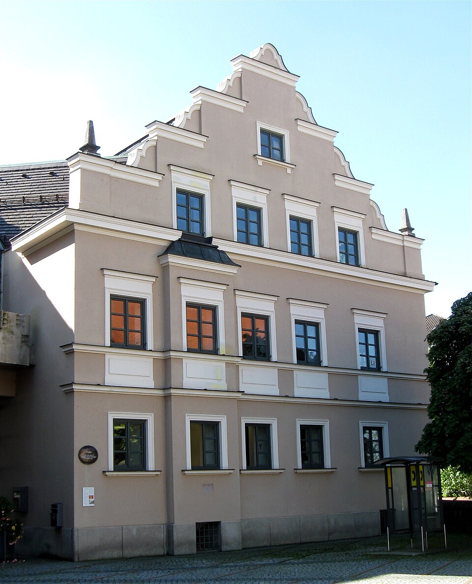 Fenster-Fachbetriebe in Dachau: Rathaus