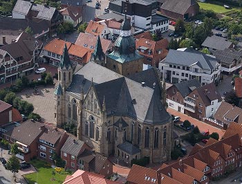 Fenster-Fachbetriebe in Damme: St.-Viktor-Kirche