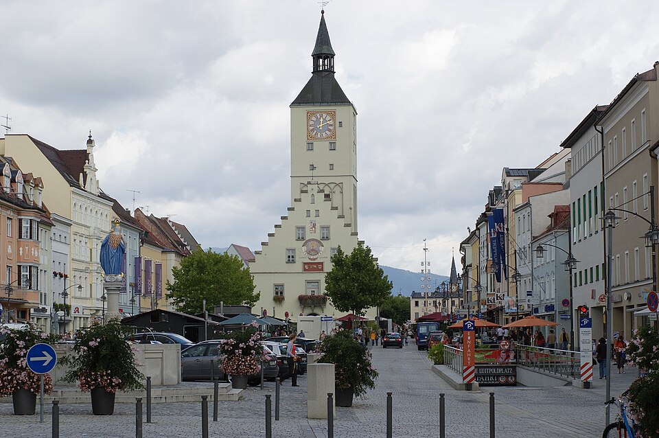 Fenster-Fachbetriebe in Deggendorf: Stadtansicht – Foto: Steffen Zahn from Berlin, Germany Fenster-Fachbetriebe in Deggendorf: Stadtansicht