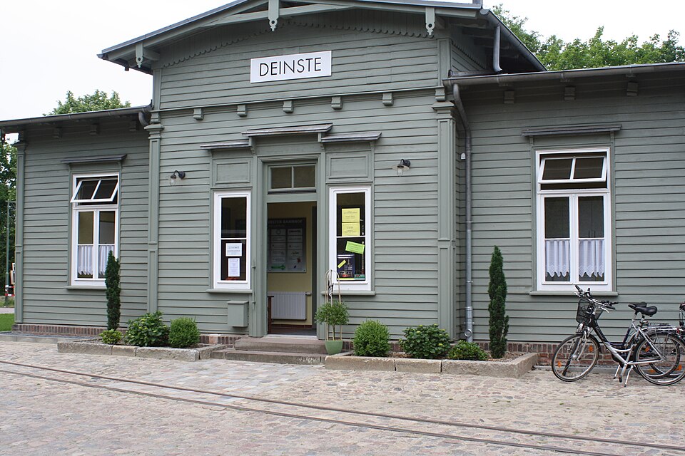 Kulturbahnhof in Deinste – Fenster-Gurus vermittelt Fachbetriebe in Deinste