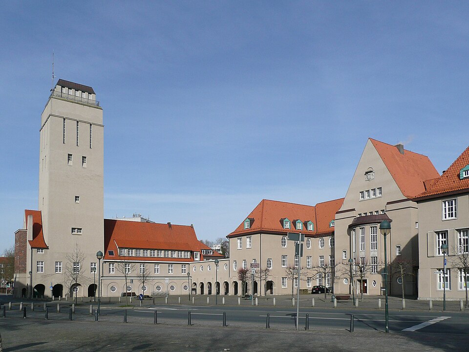 Fenster-Fachbetriebe in Delmenhorst: Rathaus