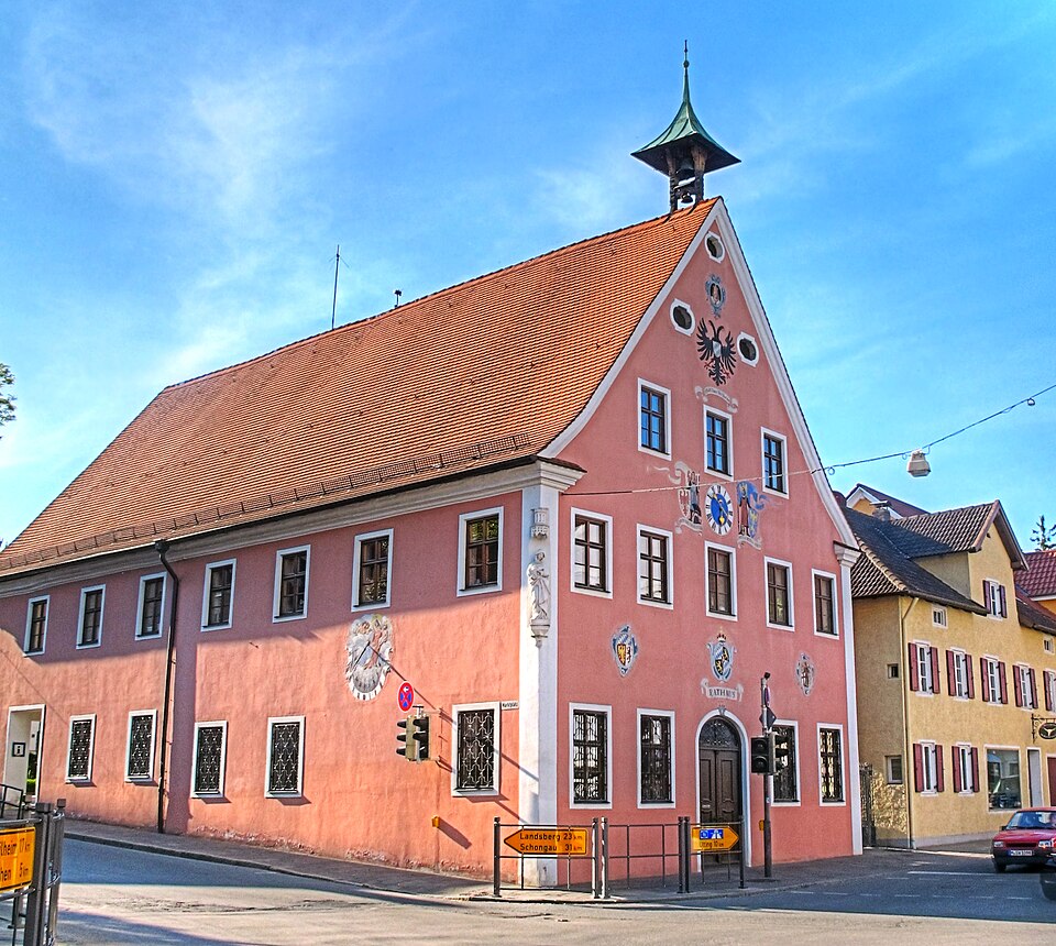 Fenster-Fachbetriebe in Dießen am Ammersee: Rathaus