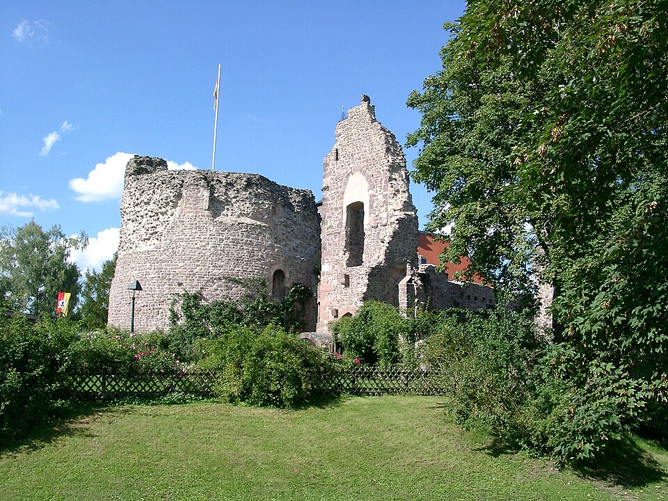 Fenster-Fachbetriebe in Dreieich: Dreieichenhain Burg