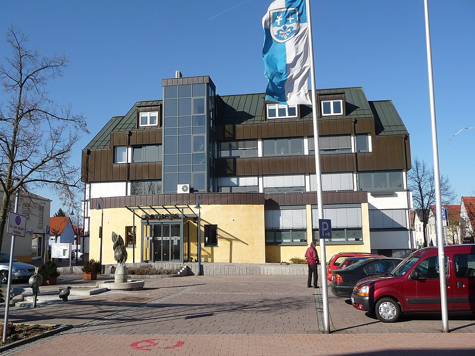 Fenster-Fachbetriebe in Dudenhofen: Rathaus