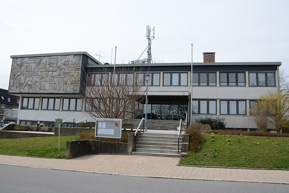 Fenster-Fachbetriebe in Ebersdorf: Rathaus – Foto: NDG Fenster-Fachbetriebe in Ebersdorf: Rathaus