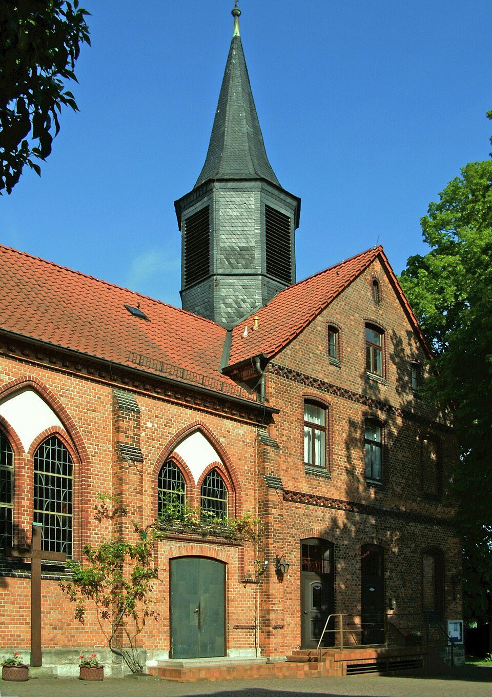 Fenster-Gurus in Eilsleben – Kirche (Foto: Kirchenfan) Kirche in Eilsleben – Fenster-Gurus vermittelt Fachbetriebe in Eilsleben