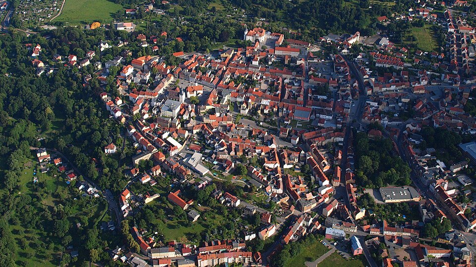 Fenster-Fachbetriebe in Eisenberg: Stadtansicht – Foto: Wolkenkratzer Fenster-Fachbetriebe in Eisenberg: Stadtansicht
