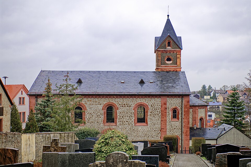 Kath. Pfarrkirche in Eisingen – Fenster-Gurus vermittelt Fachbetriebe in Eisingen