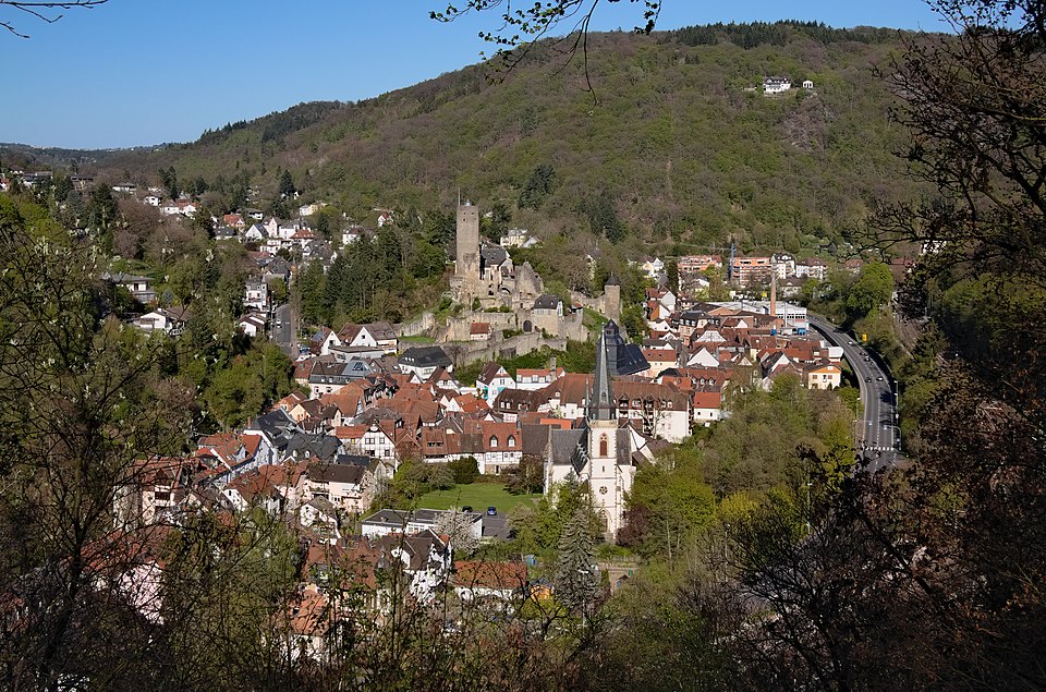 Fenster-Fachbetriebe in Eppstein: Stadtansicht – Foto: Johannes Robalotoff Fenster-Fachbetriebe in Eppstein: Stadtansicht