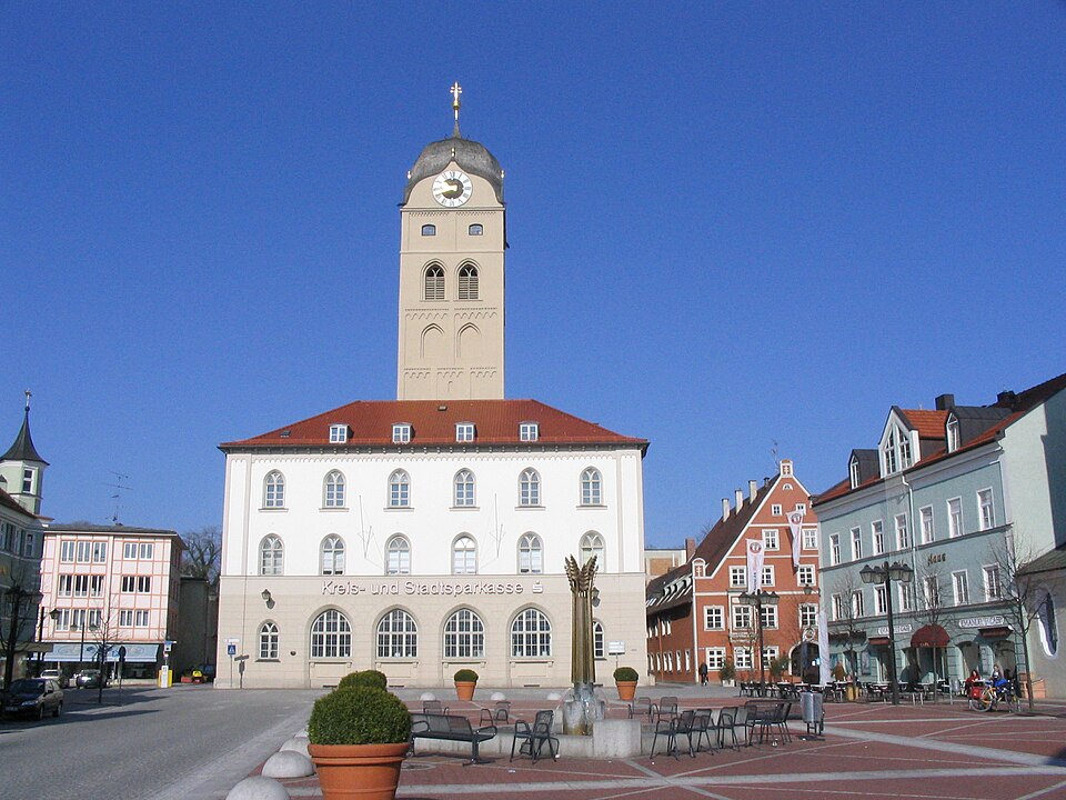 Fenster-Fachbetriebe in Erding: Stadtansicht – Foto: Matthias 854 at German Wikipedia Fenster-Fachbetriebe in Erding: Stadtansicht
