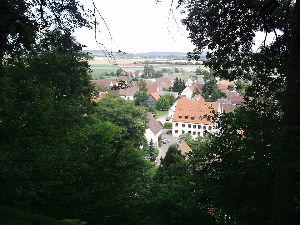 Fenster-Gurus in Erolzheim – Ansicht von Erolzheim (Foto: Bene16) Fenster-Gurus in Erolzheim – Ansicht von Erolzheim
