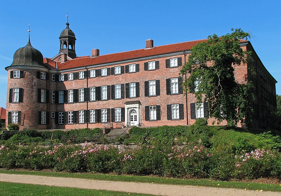 Fenster-Fachbetriebe in Eutin: Schloss – Foto: Darkone Fenster-Fachbetriebe in Eutin: Schloss