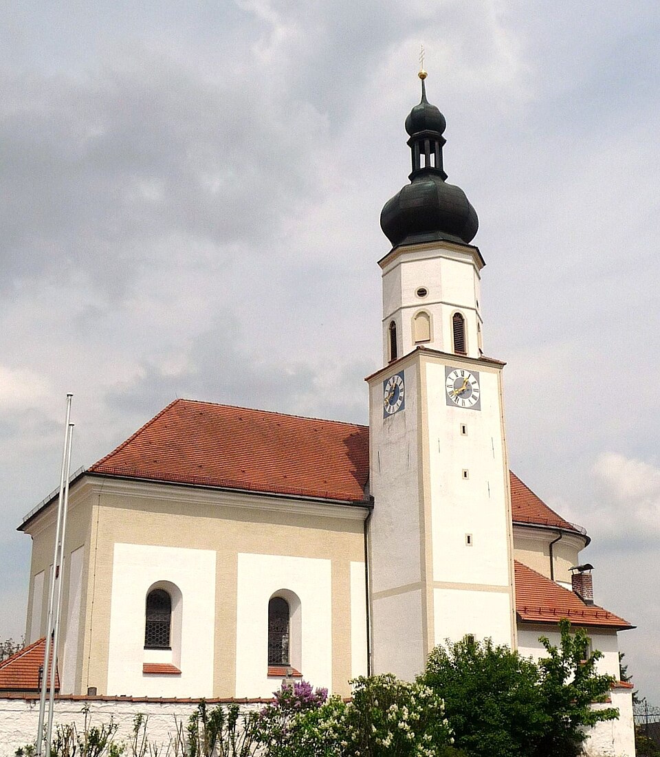 Pfarrkirche in Feldkirchen – Fenster-Gurus vermittelt Fachbetriebe in Feldkirchen