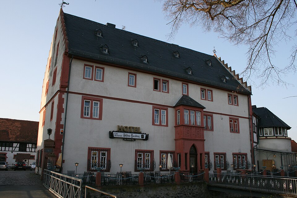 Fenster-Fachbetriebe in Florstadt: Staden Schloss