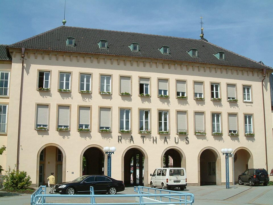 Fenster-Fachbetriebe in Frankenthal (Pfalz): Stadtansicht – Foto: Mundartpoet at German Wikipedia Fenster-Fachbetriebe in Frankenthal (Pfalz): Stadtansicht