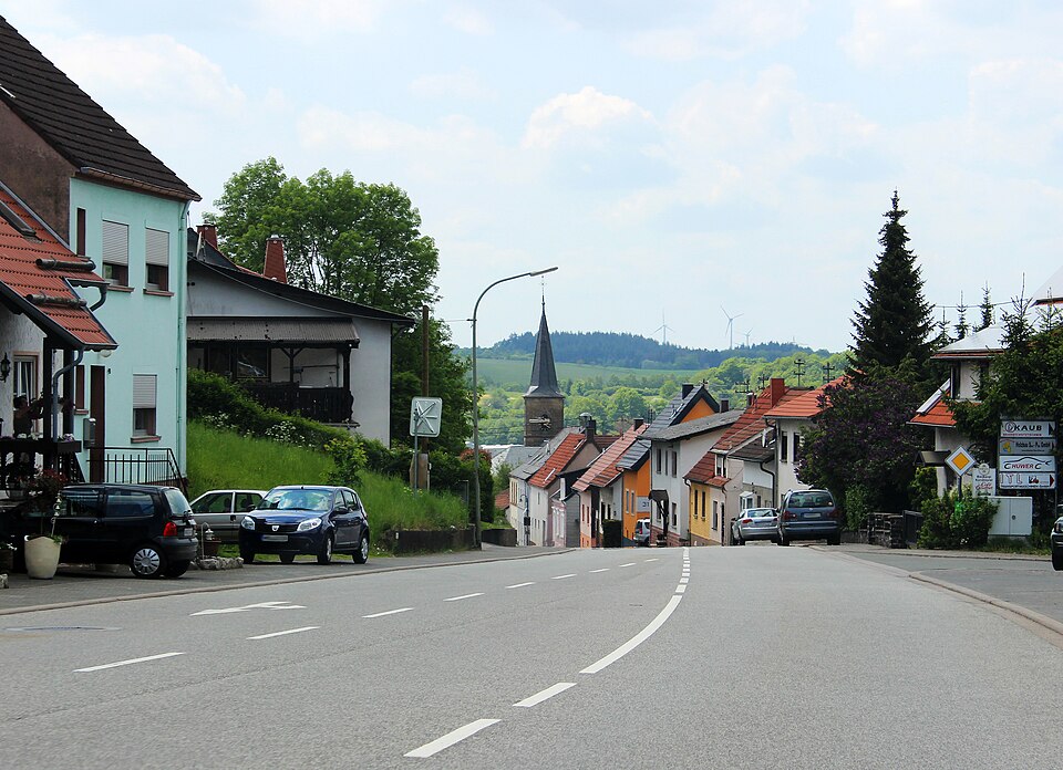Fenster-Fachbetriebe in Freisen: Baumholder Straße – Foto: atreyu Fenster-Fachbetriebe in Freisen: Baumholder Straße