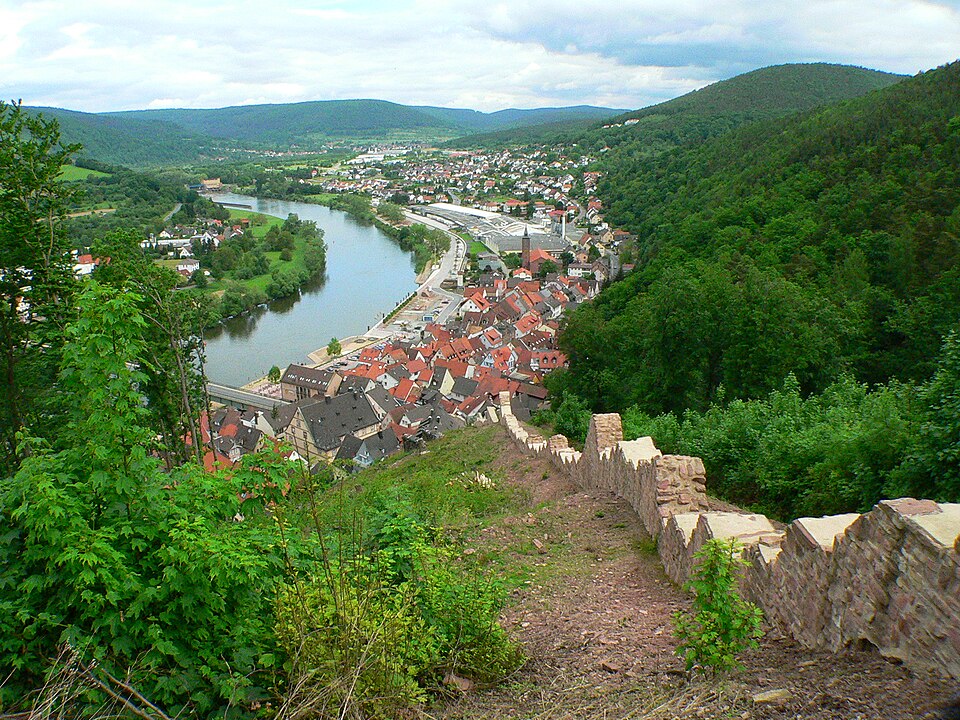 Altstadt und Stadtmauer in Freudenberg – Fenster-Gurus vermittelt Fachbetriebe in Freudenberg