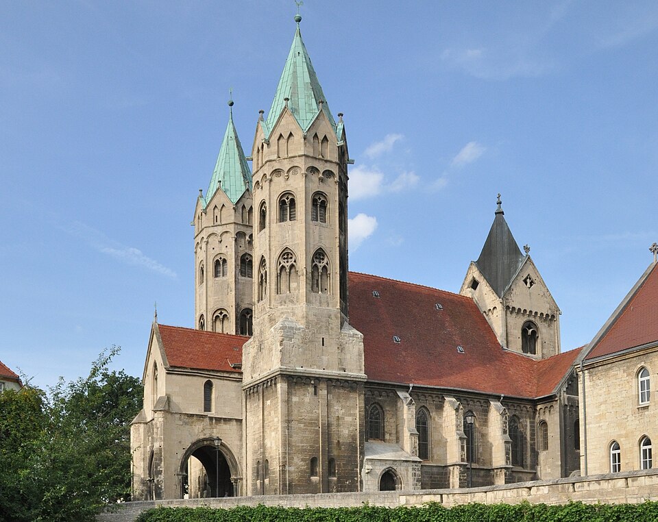 Marienkirche in Freyburg – Fenster-Gurus vermittelt Fachbetriebe in Freyburg