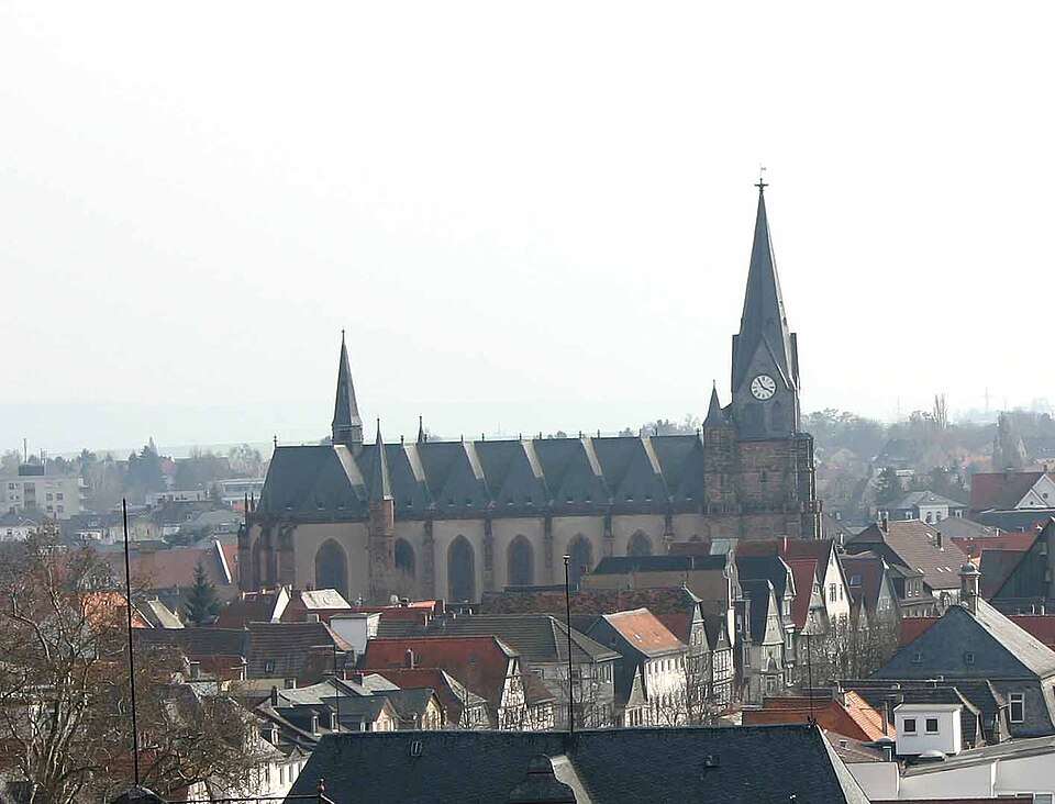 Fenster-Fachbetriebe in Friedberg: Stadtkirche – Foto: Wikimedia-Autor Fenster-Fachbetriebe in Friedberg: Stadtkirche