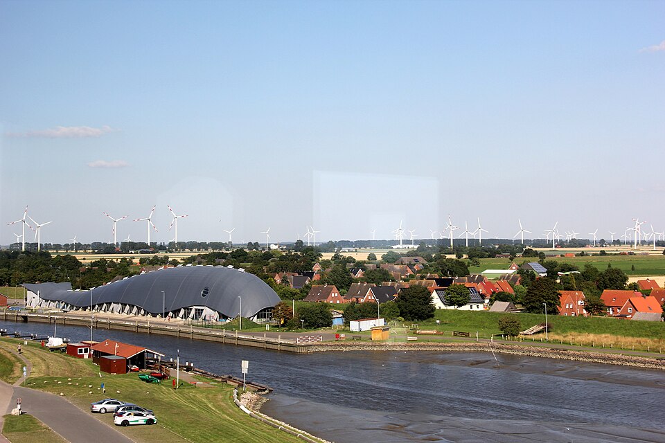 Fenster-Gurus in Friedrichskoog – Ansicht von Friedrichskoog (Foto: Sujalajus) Fenster-Gurus in Friedrichskoog – Ansicht von Friedrichskoog