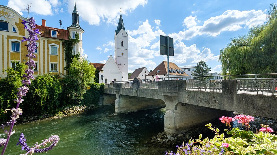 Fenster-Fachbetriebe in Fürstenfeldbruck: Amperbrücke – Foto: 2015 Michael 2015 Fenster-Fachbetriebe in Fürstenfeldbruck: Amperbrücke