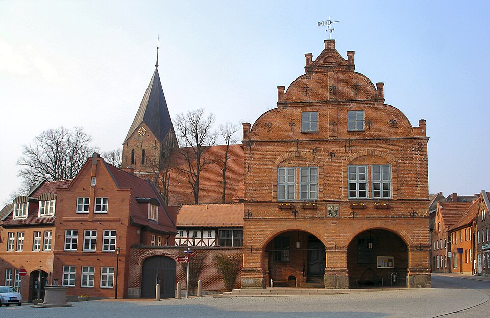 Fenster-Fachbetriebe in Gadebusch: Rathaus
