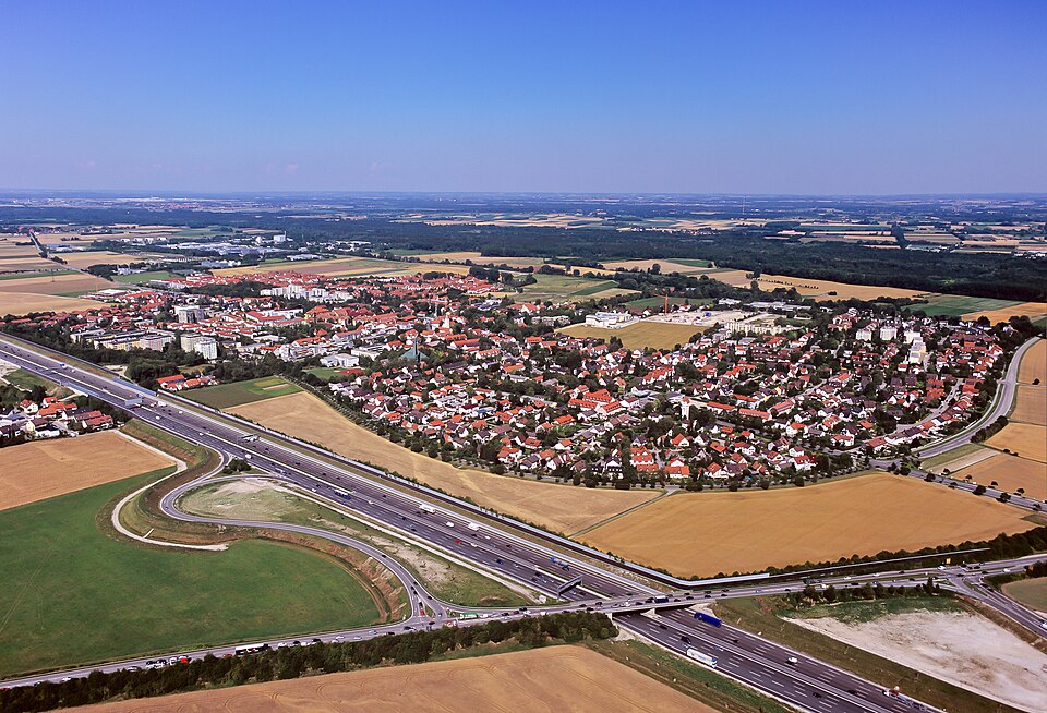 Fenster-Fachbetriebe in Garching bei München: Stadtansicht – Foto: M-Luftbild Fenster-Fachbetriebe in Garching bei München: Stadtansicht