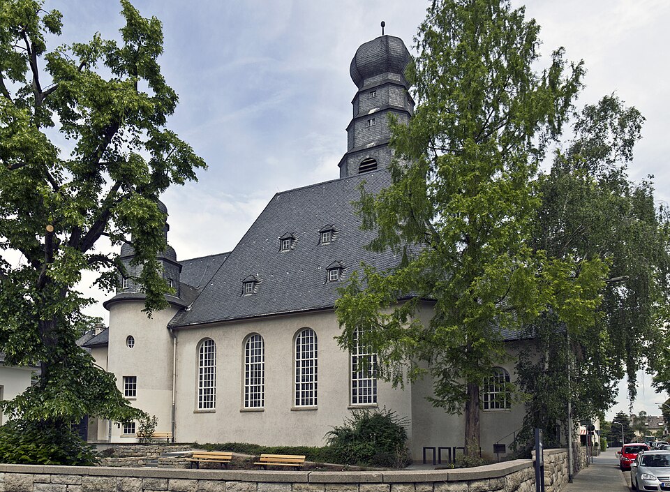 Fenster-Fachbetriebe in Ginsheim-Gustavsburg: Evangelische Kirche – Foto: Rudolf Stricker Fenster-Fachbetriebe in Ginsheim-Gustavsburg: Evangelische Kirche